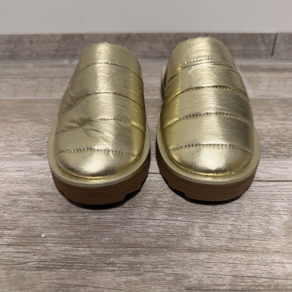 NWOB Steve Madden Women's Chex Gold Round Toe Quilted Puffer‎ For Mules Sz 8 - Picture 2 of 7
